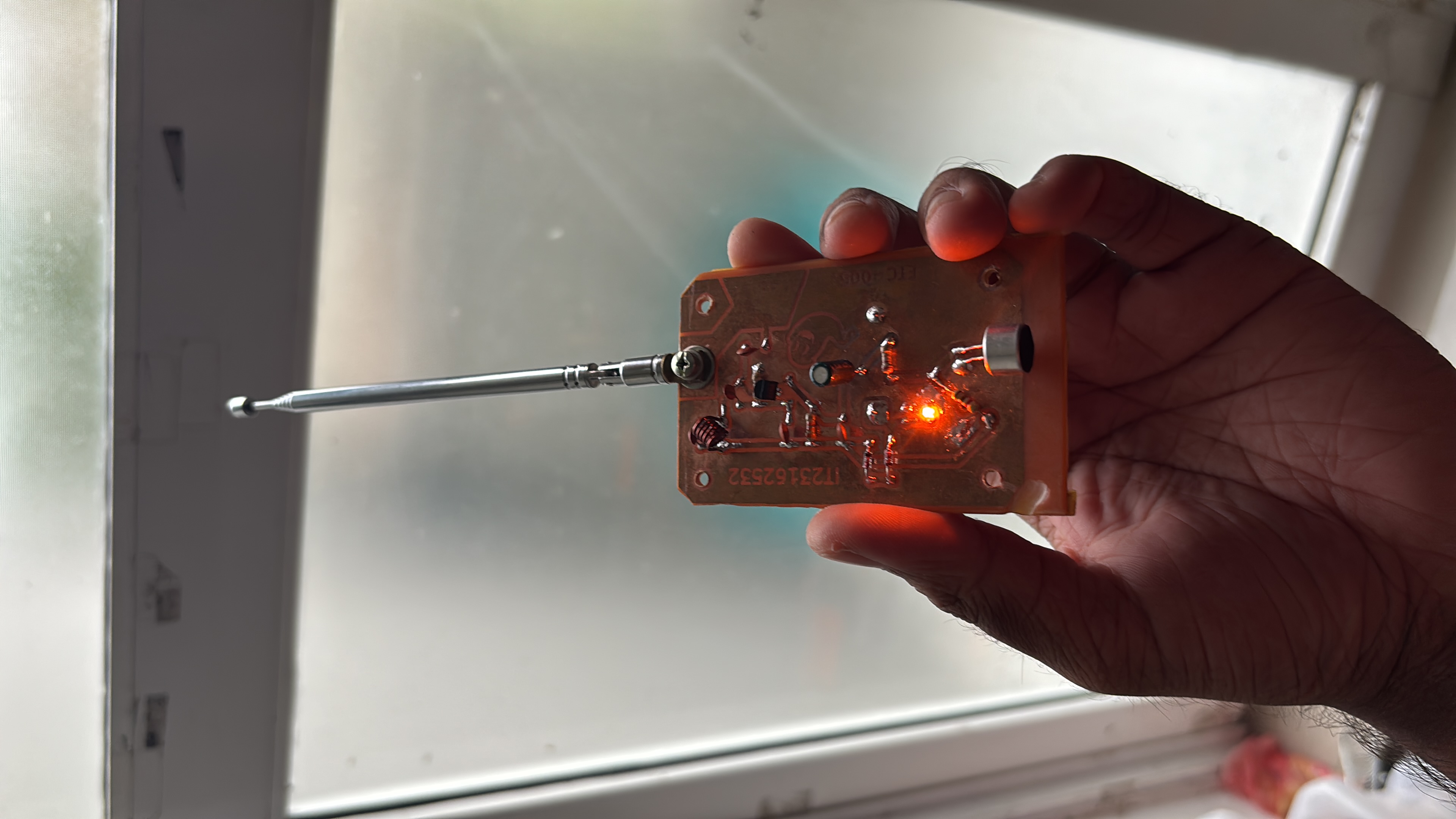 Low-Power FM Transmitter - Image 3